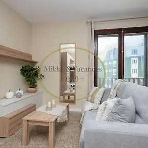 https://nevada-family.andorra-la-vella-hotels.net