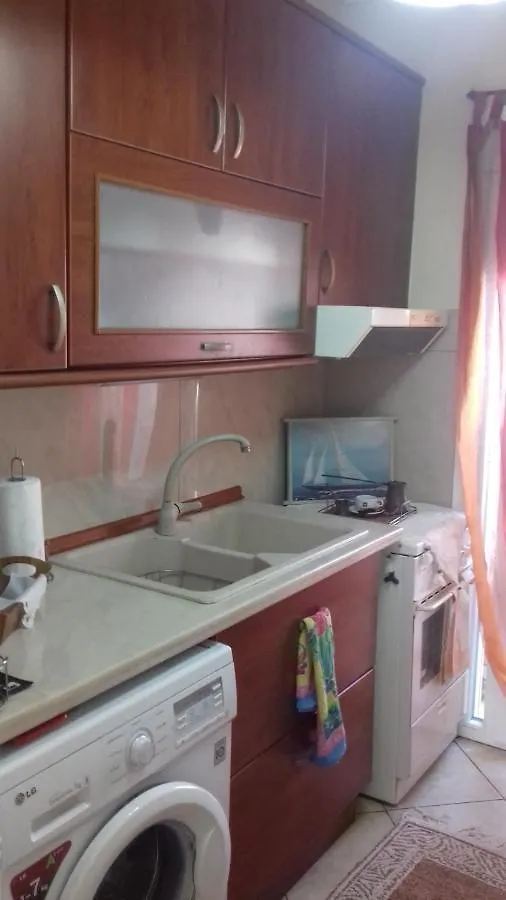 Studio In Thessaloniki Near Airport And Exit For Chalkidiki Διαμέρισμα